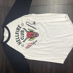 Stranger things hellfire club long sleeve t shirt- men’s size medium brand new