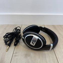 Sennheiser HD 599 SE Special Edition – Open-Back Headphones, Black – Great Condition