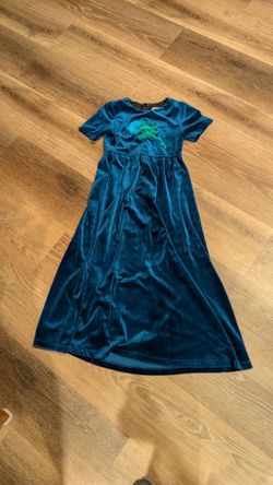 Girls size 6 long dress