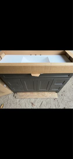Bathroom vanity 48” x 21”