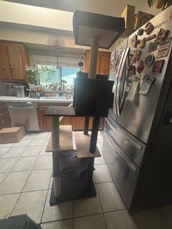 Cat tower 😻