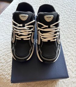 DIOR B30s