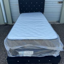 Twin Size Bed 🛌, Mattress And Box Included 