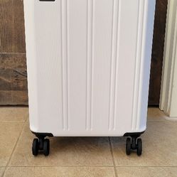 Samsonite Carry-on Spinner 