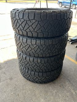 275/65/20” NITTO Grappler, Like New 