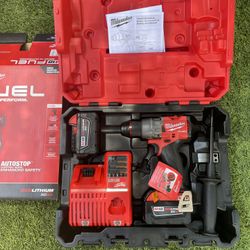Milwaukee 1/2” Drill Kit 2 Batteries 5.0 And Charger Model 2903-22