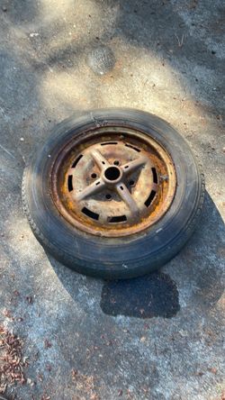 Volkswagen 15 inch Sport Wheel and tire