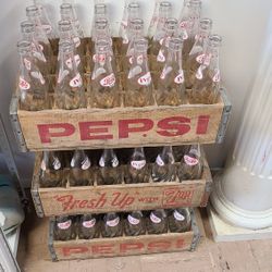 Vintage Wooden Pepsi And 7-up Crates With Bottlessaw-each Crate Sold Separately 