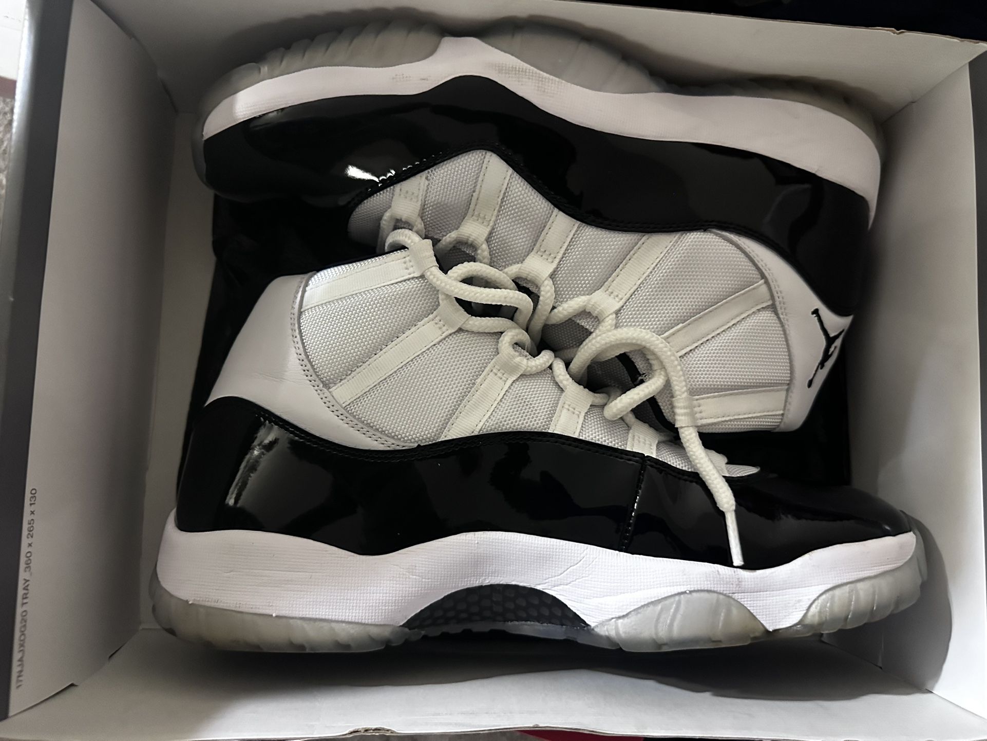 Air Jordan Retro Concord 11s Sz. 13