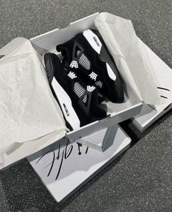 White Thunders 4s - $120 each