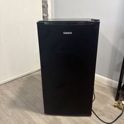 Make An Offer   3.3 cu ft refrigerator