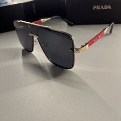 Brand new Prada glasses / read descriptions