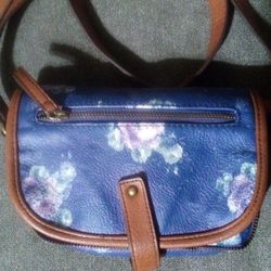 American Outfitters Cross Body Bag