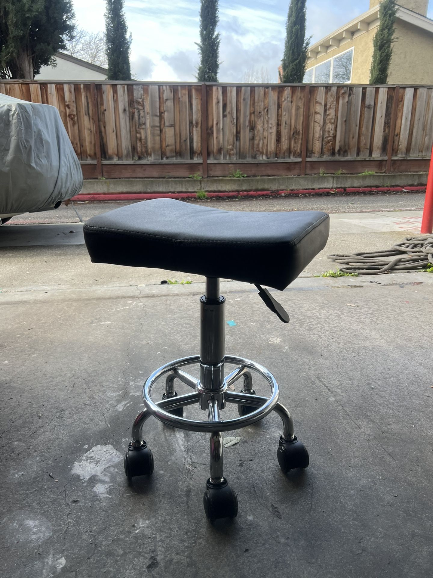 Small Chair On Wheels