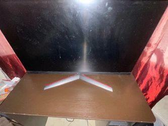 Monitor and desk set