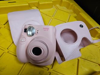 Fujifilm Instax Mini 7S Pink Instant Camera with Case