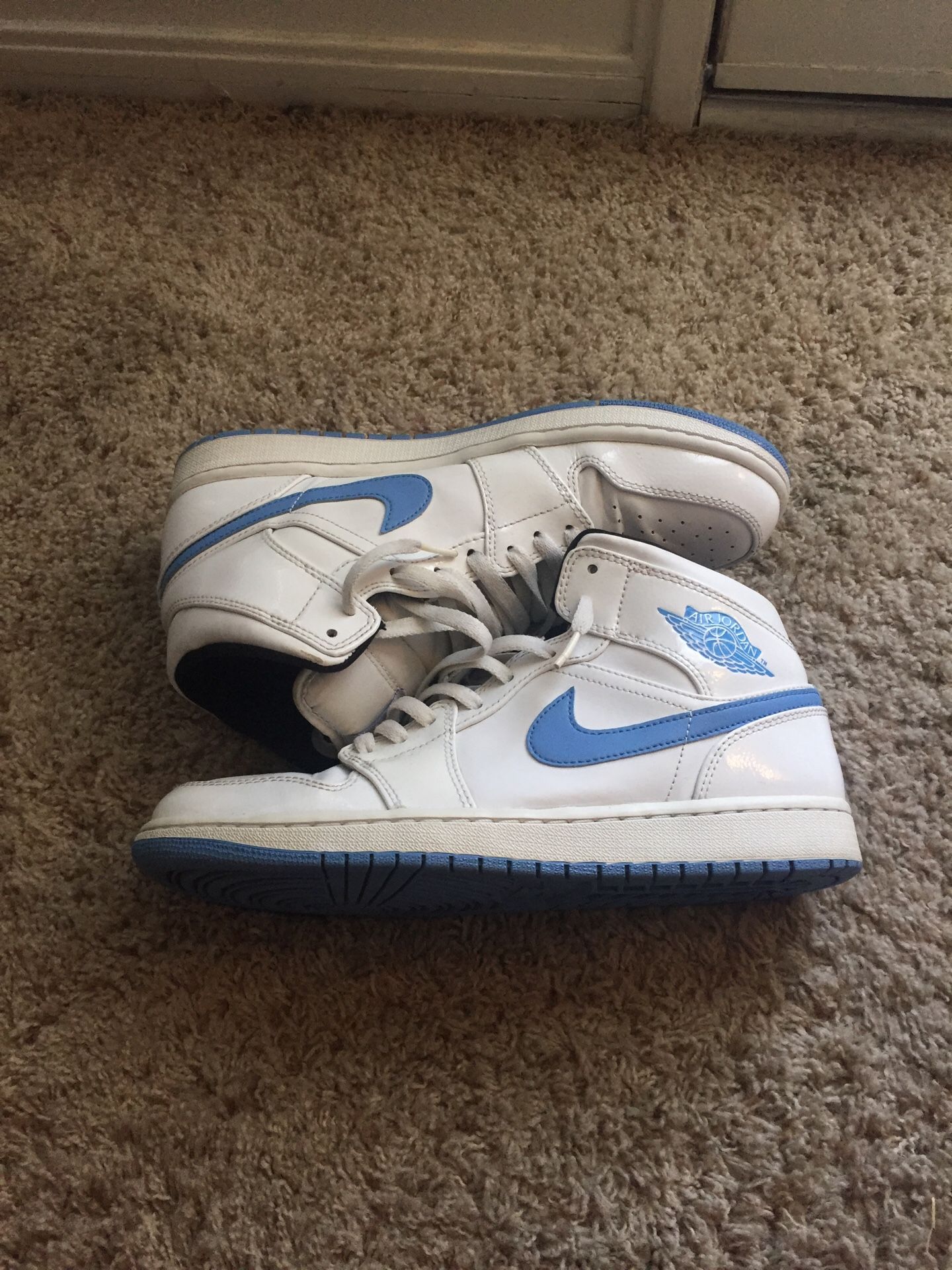 Jordan 1 - Legend blue