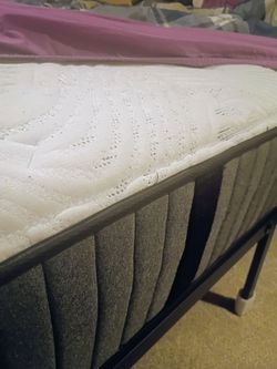 BRAND NEW PILLOW TOP QUEEN