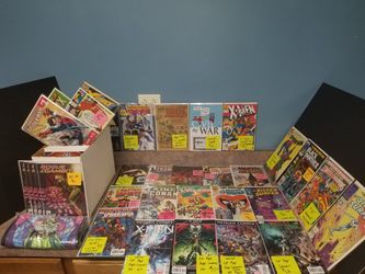 High Quality Marvel Comic Collection with Keys Signed Books 1st Appearances High Grade Collectors