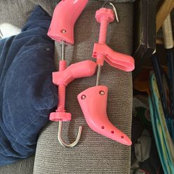 Heel Holder