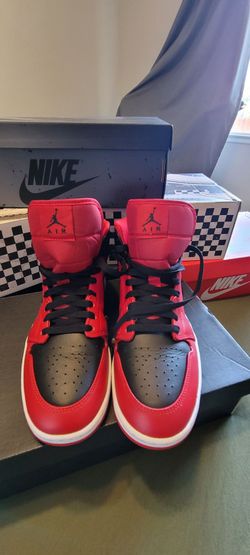 Nike Reds