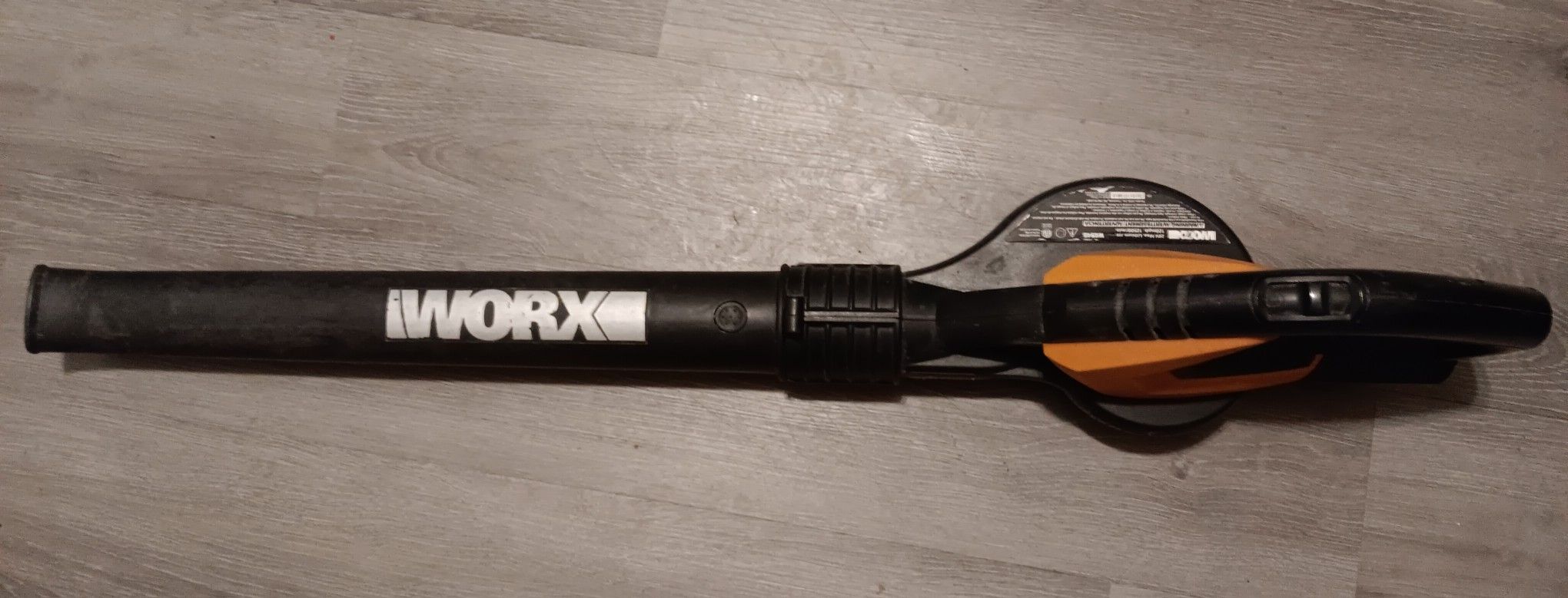 Leaf Blower