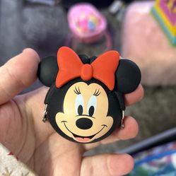 Minnie Mouse head coin pouch