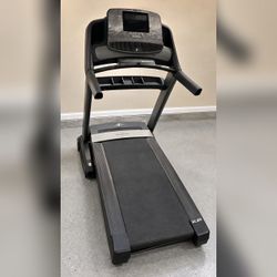 NordicTrack Treadmill, 77.3 X 37 X 59.5 In, 311.5 Lb - Like New – Blackhawk, CA