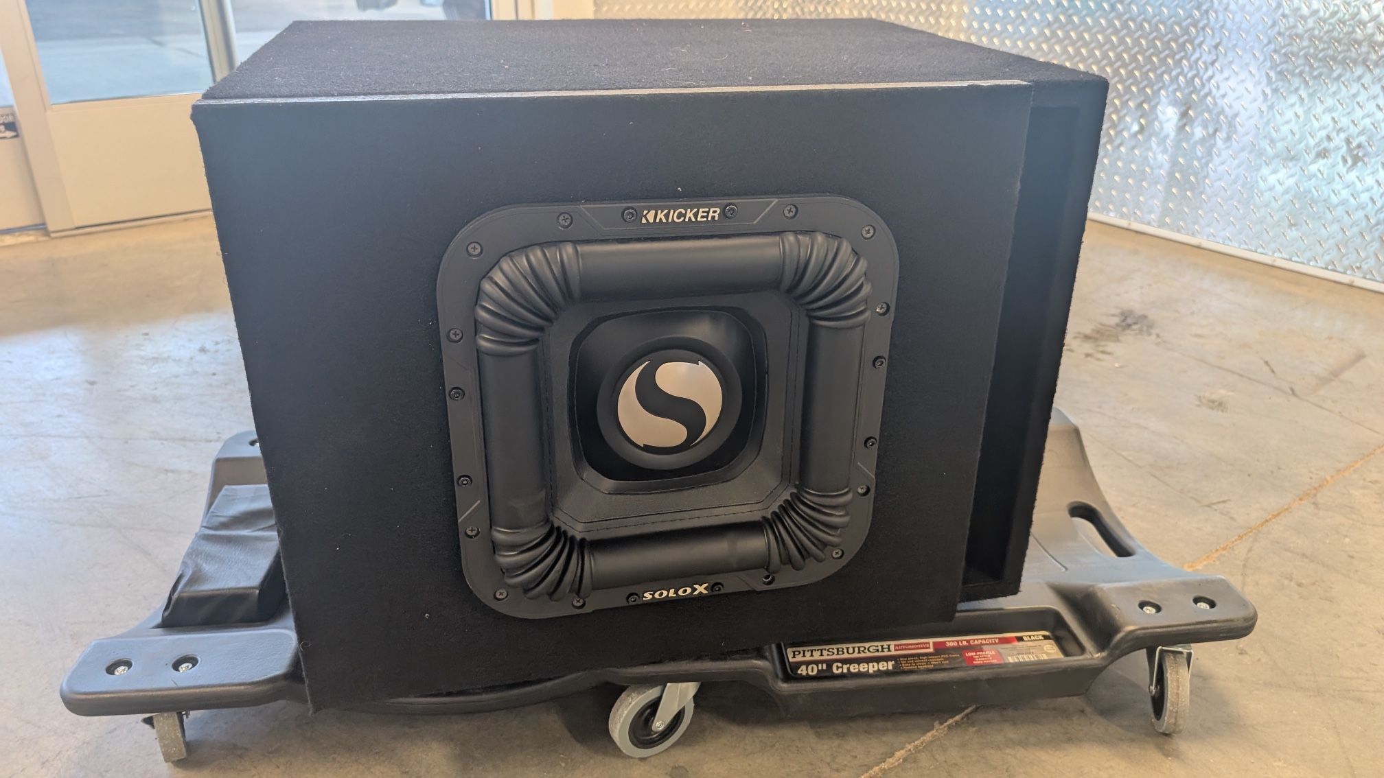 POWERFUL KICKER L7 Solo X 12” Subwoofer With Ported Box