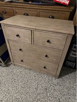 Kids Dresser/Changing Table