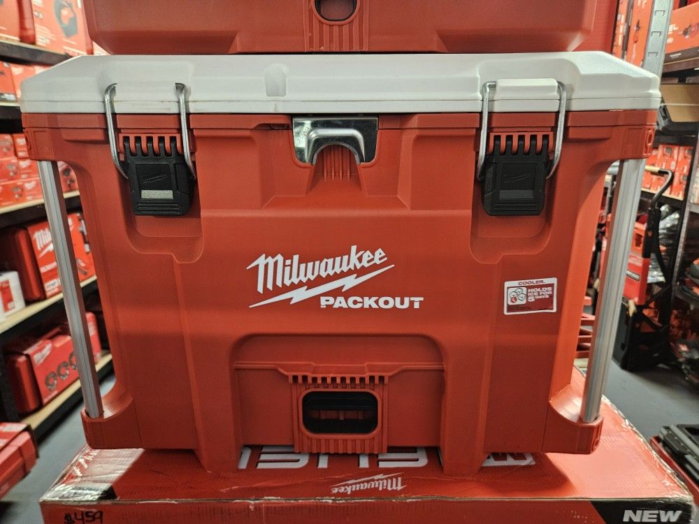 Milwaukee Packout Cooler 