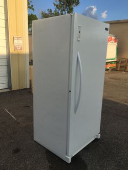 22 cu ft stand up freezer