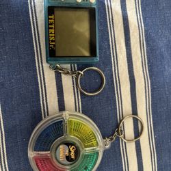 Tetris & Simon Says Keychain Games