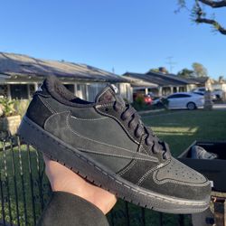 Jordan 1 Low Travis Scott Phantom 