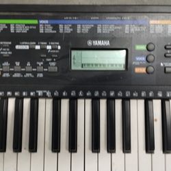 Yamaha Keyboard 