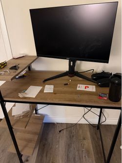 Computer desk