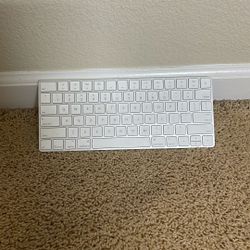 Apple Magic Keyboard - White - US English