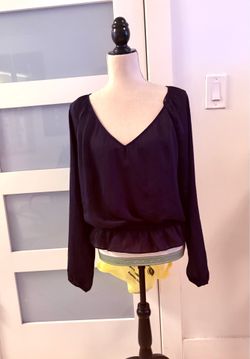 Michael Kors black blouse, a very versatile and elegant garment, semi-transparent fabric, long sleeves, Aize L
