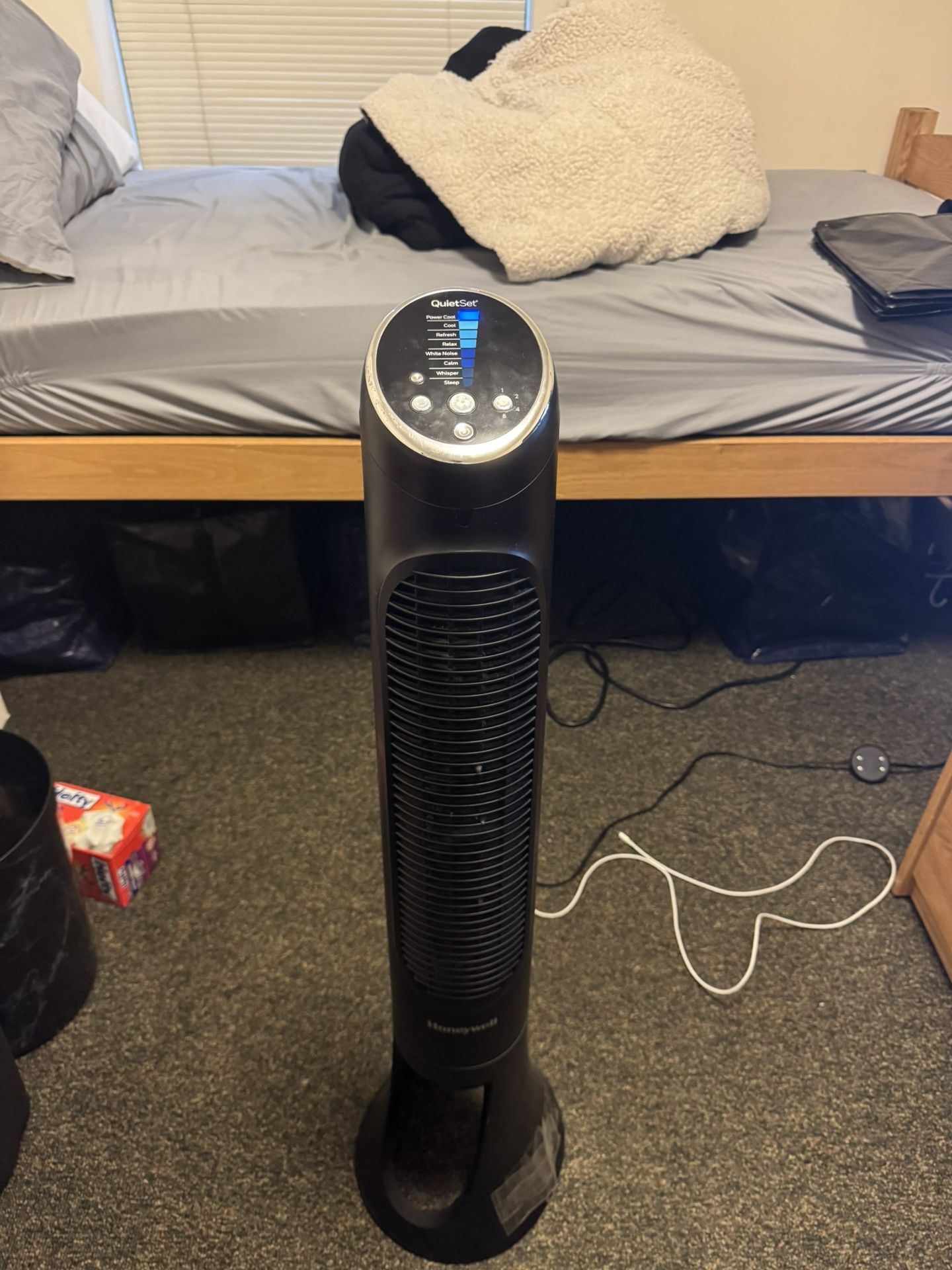 Standing QuietSet Fan