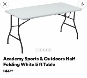 Folding table
