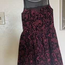 Red/black Dress M