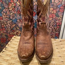 Ariat Cowgirl Boots (8.5 Women)