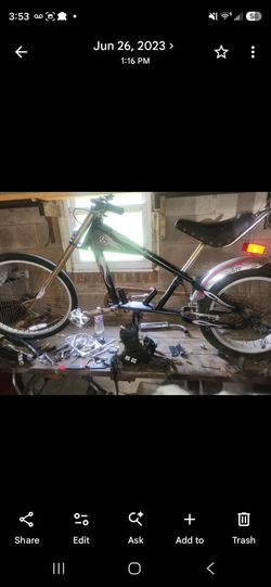 Schwinn stingray with after market 110 cc motor built on.