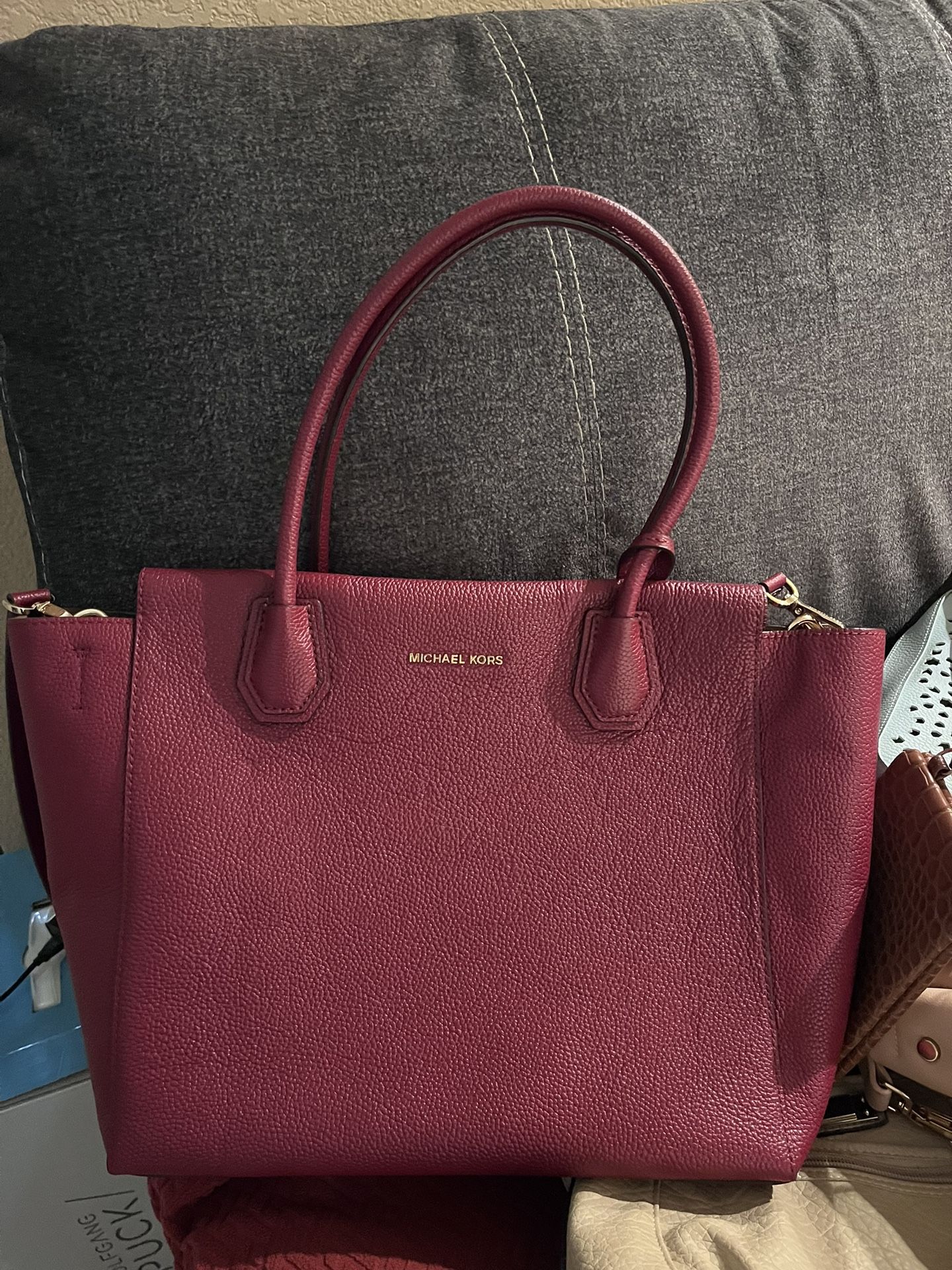 MK New No Tags. In Fairfield. Authentic/ Autentica. 