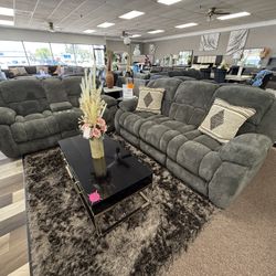 2 Pc Sofa And Loveseat 