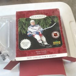 Hallmark Wayne Gretzky Christmas ornament