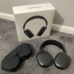 AirPods Max Midnight Like New with Box