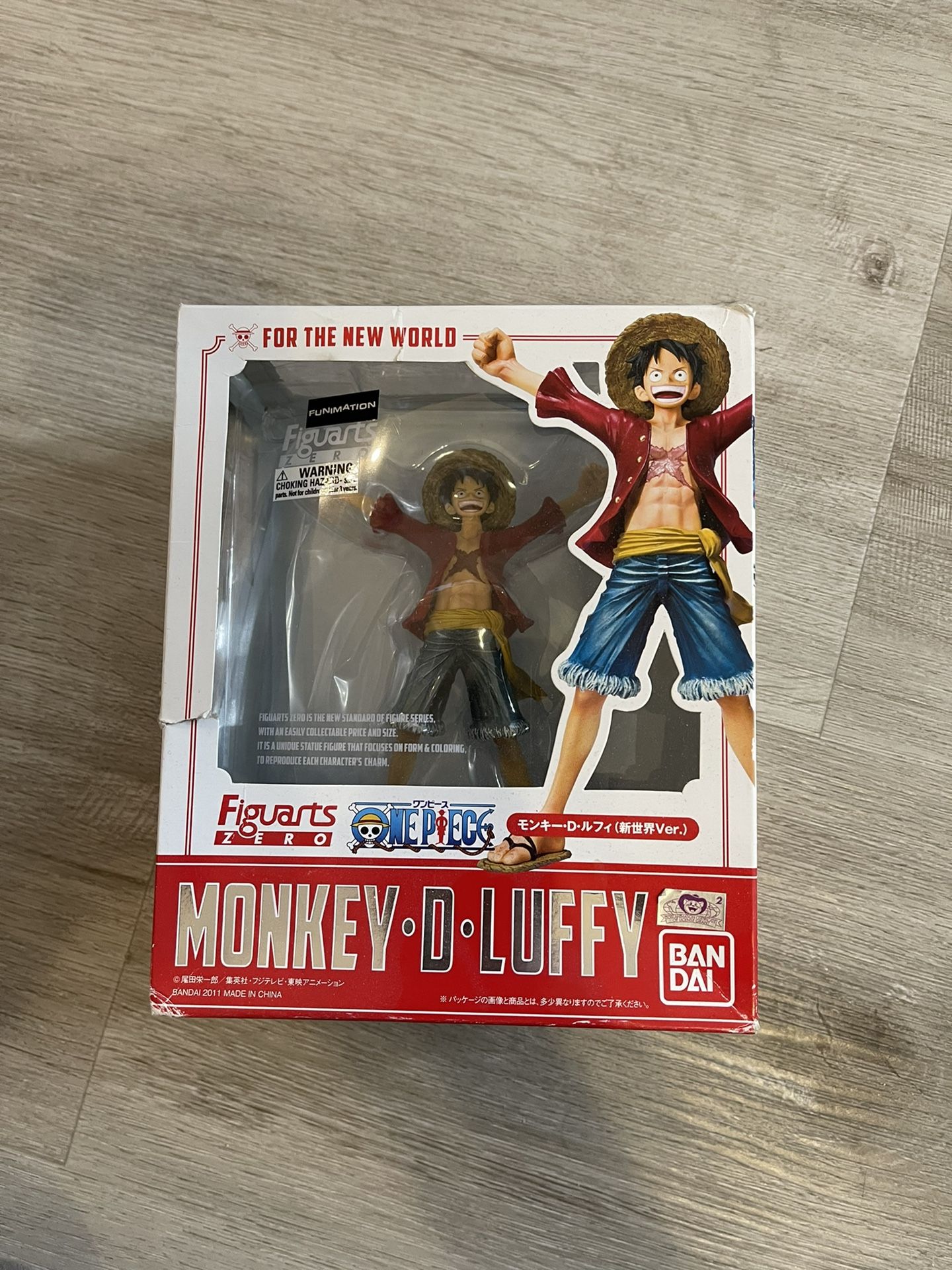 NEW -ONE PIECE MONKEY-D—LUFFY FIGUARTS ZERO (authentic)