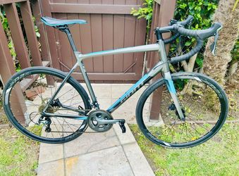 Giant Contend SL Road Bike