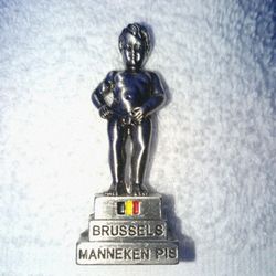 Brussels Manneken Pis Mini Statue
